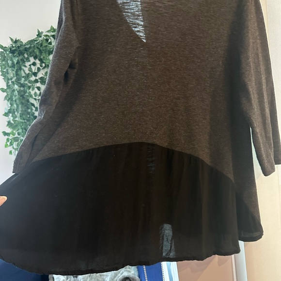 zara half long sleeve dark grey top with black detailing at the back - Picture 2 of 4